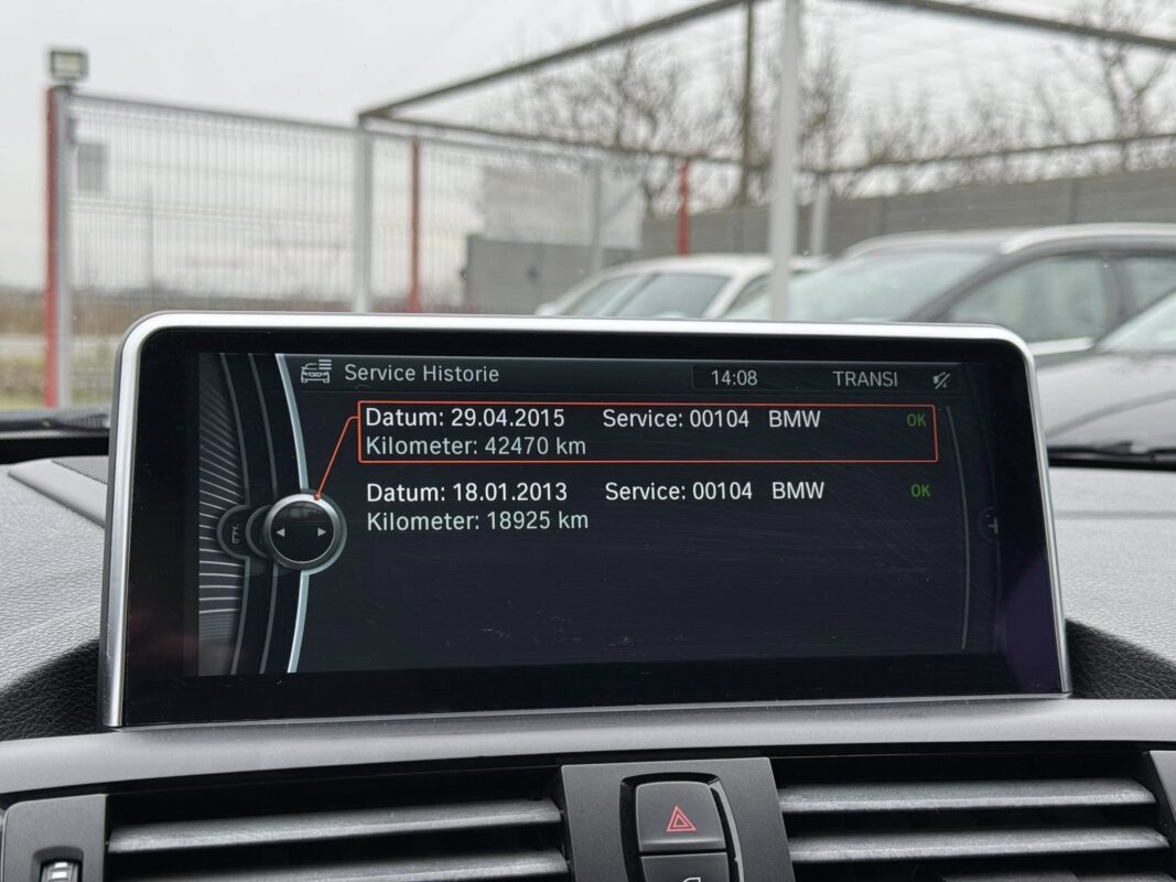 BMW Seria 1 118d DPF Aut. Edition Sport