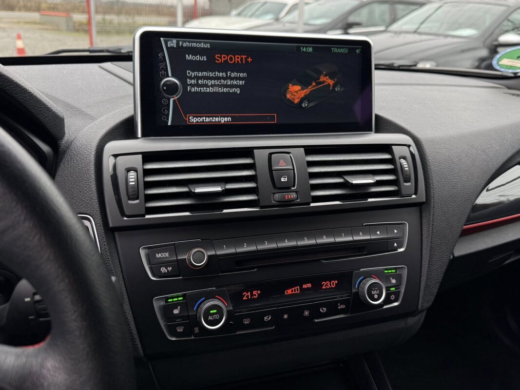 BMW Seria 1 118d DPF Aut. Edition Sport